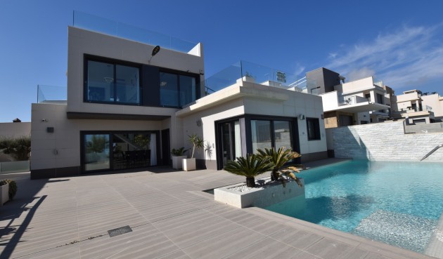 Villa - Reventa - San Miguel de Salinas - Inland