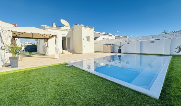 Villa - Reventa - Torrevieja - Costa Blanca