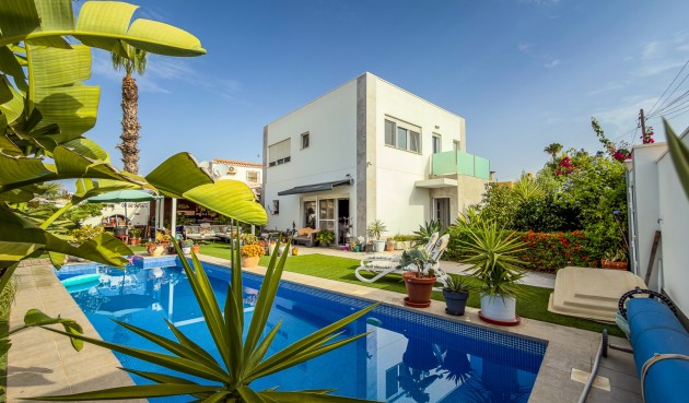 Villa - Reventa - Torrevieja - Costa Blanca