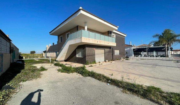 Villa - Reventa - Torrevieja - La Siesta - El Salado - Torreta