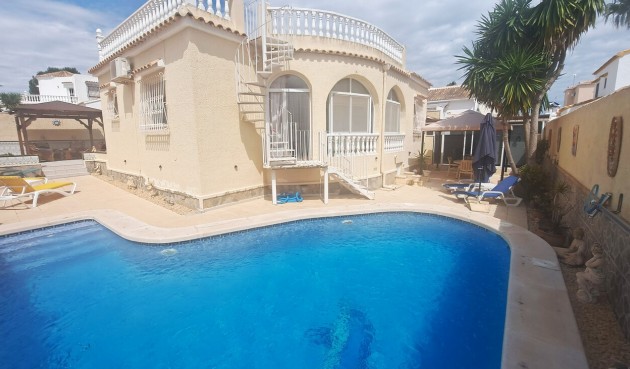 Villa - Reventa - Villamartin - Costa Blanca