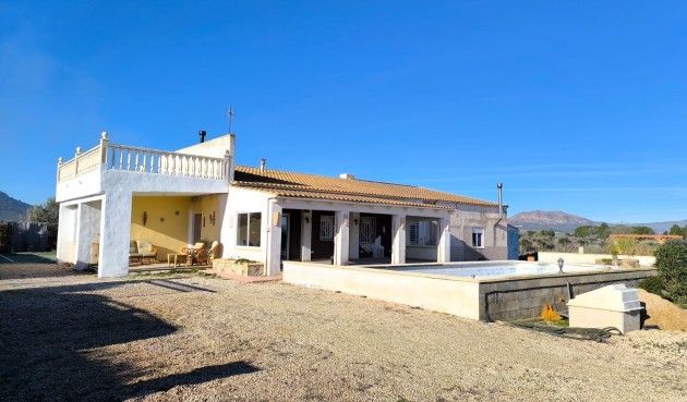 Villa - Reventa - Villena - Inland