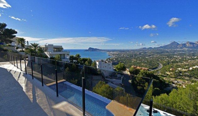 Återförsäljning - Villa -
Altea - Altea Hills