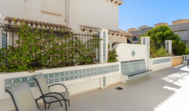 Återförsäljning - Villa -
Orihuela Costa - La Zenia