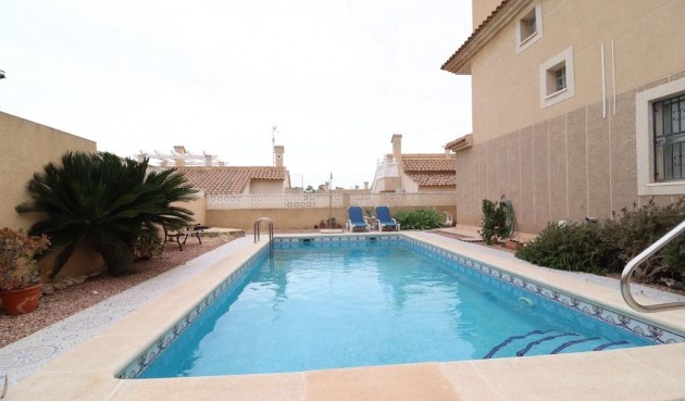 Återförsäljning - Villa -
Orihuela Costa - Costa Blanca