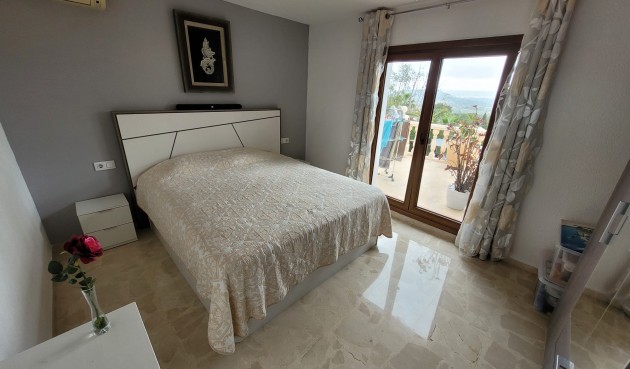 Återförsäljning - Villa -
Jávea - Costa Blanca