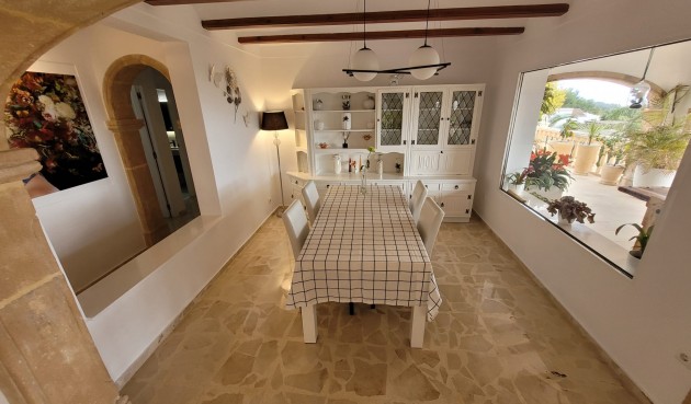 Resale - Villa -
Jávea - Costa Blanca