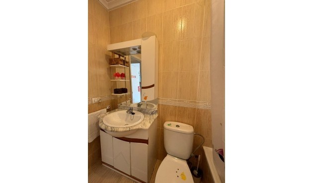 Resale - Town House -
Torrevieja - Acequion