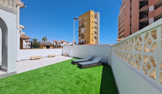 Brukt - Town House -
La Mata - Costa Blanca