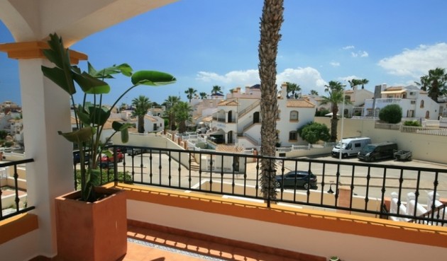 Brukt - Bungalow -
Orihuela Costa - Costa Blanca