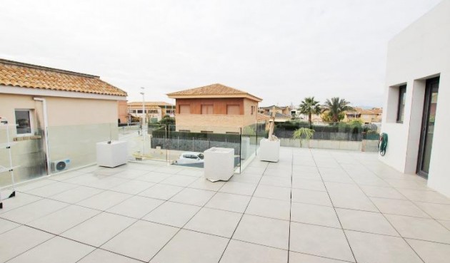 Återförsäljning - Villa -
Almoradí - Alicante