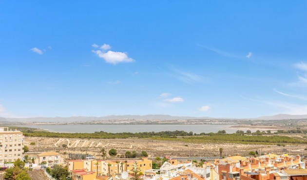 Återförsäljning - Apartment -
Torrevieja - Torre La Mata