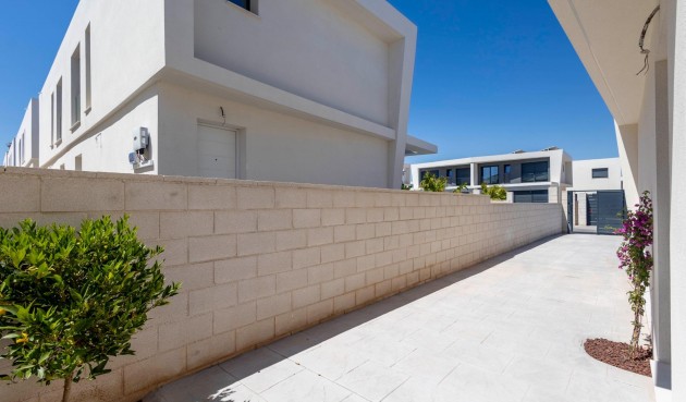 Resale - Villa -
Gran Alacant - Monte Y Mar Bajo