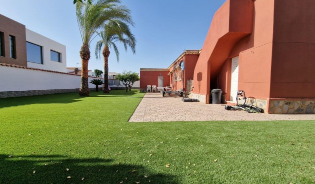 Reventa - Villa -
Torrevieja - Torreta Florida