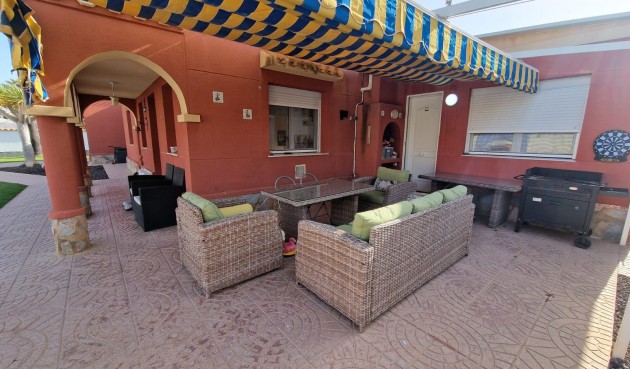 Resale - Villa -
Torrevieja - Torreta Florida