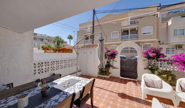 Återförsäljning - Duplex -
Torrevieja - Calas Blanca