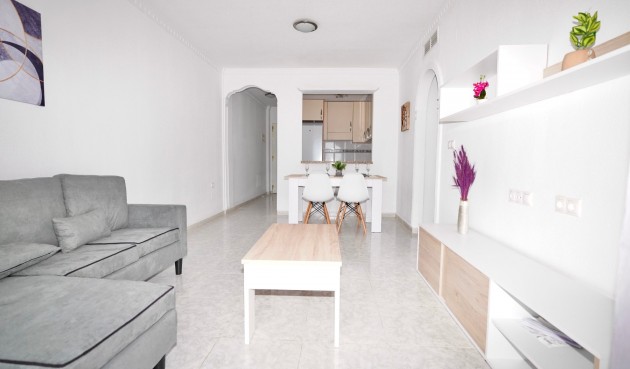 Brukt - Apartment -
Algorfa - Inland