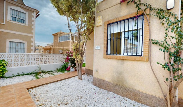 Resale - Bungalow -
Orihuela - Inland