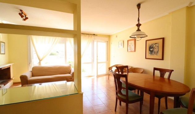 Återförsäljning - Town House -
Orihuela Costa - Costa Blanca