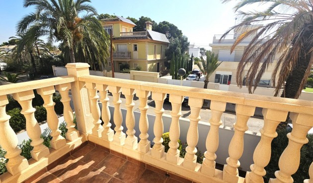 Återförsäljning - Villa -
Cabo Roig - La Caleta