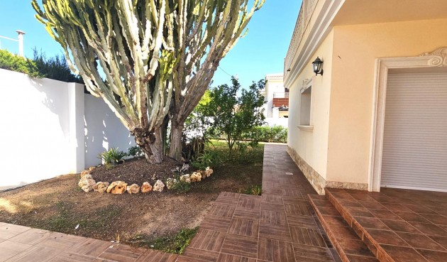Återförsäljning - Villa -
Cabo Roig - La Caleta
