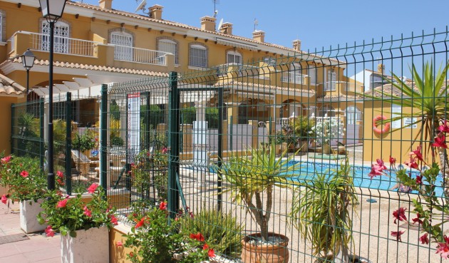 Återförsäljning - Town House -
La Zenia - Costa Blanca