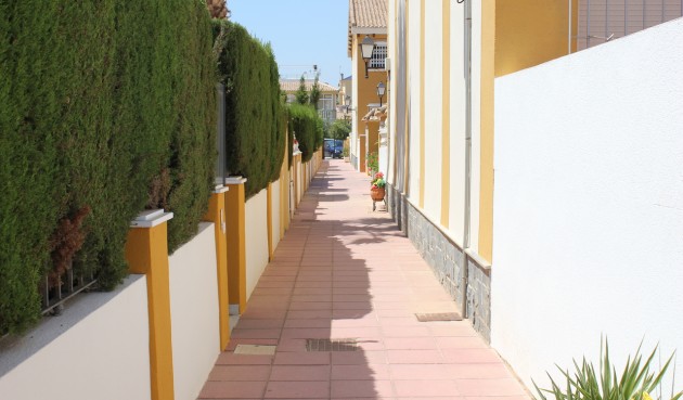 Återförsäljning - Town House -
La Zenia - Costa Blanca