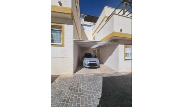 Återförsäljning - Semi Detached -
Finestrat - Costa Blanca