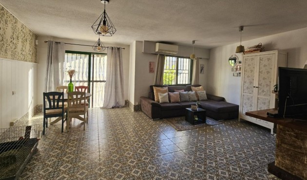 Återförsäljning - Semi Detached -
La Nucía - Costa Blanca