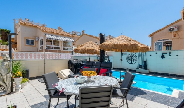 Resale - Villa -
Orihuela Costa - Costa Blanca