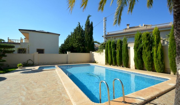 Återförsäljning - Villa -
Orihuela Costa - Costa Blanca