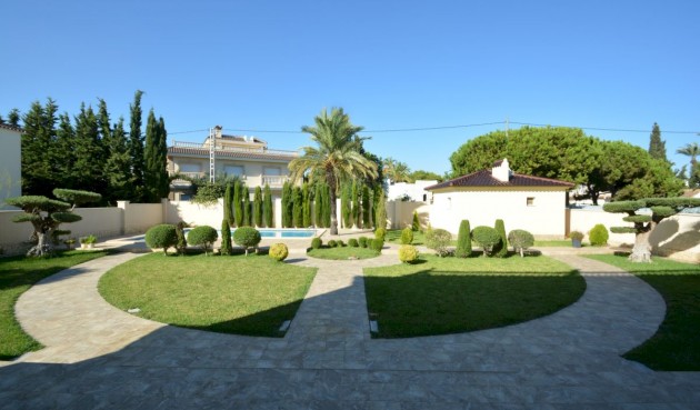 Återförsäljning - Villa -
Orihuela Costa - Costa Blanca