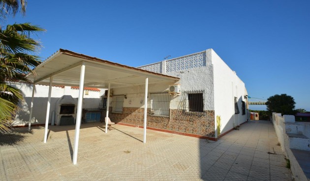 Återförsäljning - Villa -
Guardamar del Segura - Costa Blanca