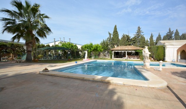 Resale - Villa -
Crevillent - Inland