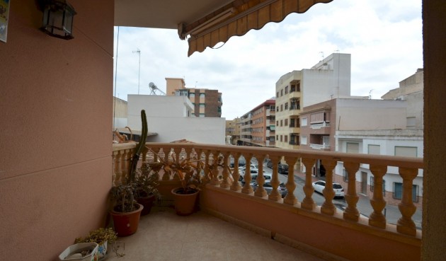 Resale - Villa -
Guardamar del Segura - Costa Blanca