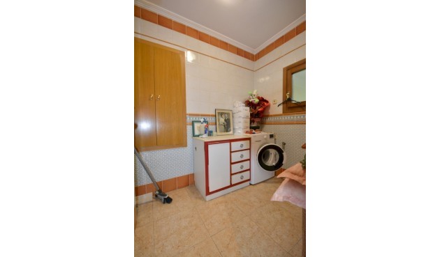 Resale - Villa -
Guardamar del Segura - Costa Blanca