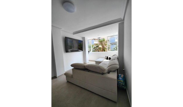 Återförsäljning - Apartment -
Orihuela Costa - Campoamor