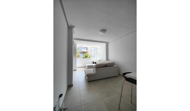 Brukt - Apartment -
Orihuela Costa - Campoamor