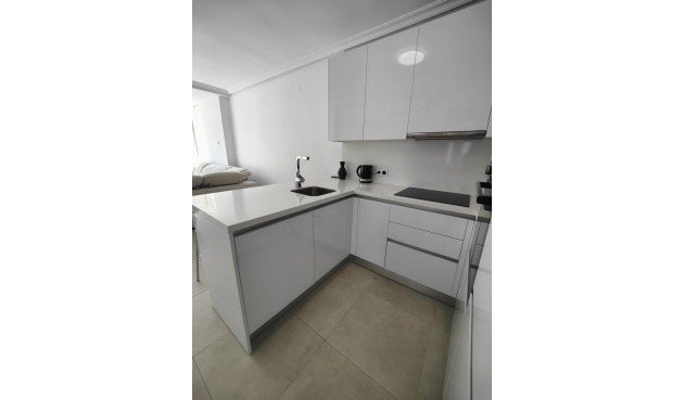 Återförsäljning - Apartment -
Orihuela Costa - Campoamor