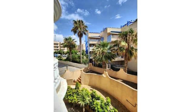 Återförsäljning - Apartment -
Orihuela Costa - Campoamor