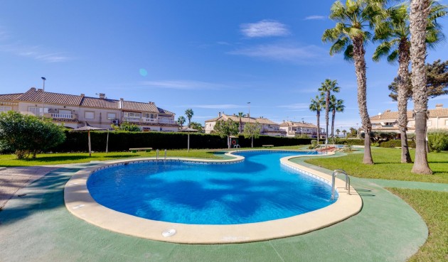 Resale - Bungalow -
Torrevieja - Aguas Nuevas 2