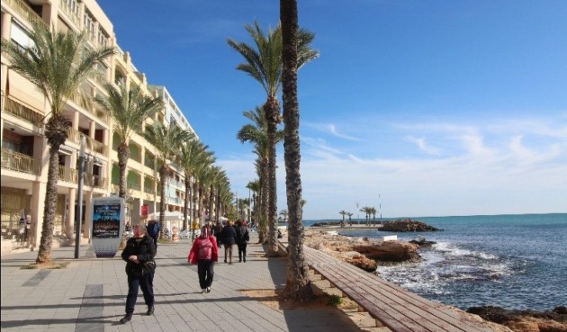 Resale - Apartment -
Torrevieja - Playa del Cura