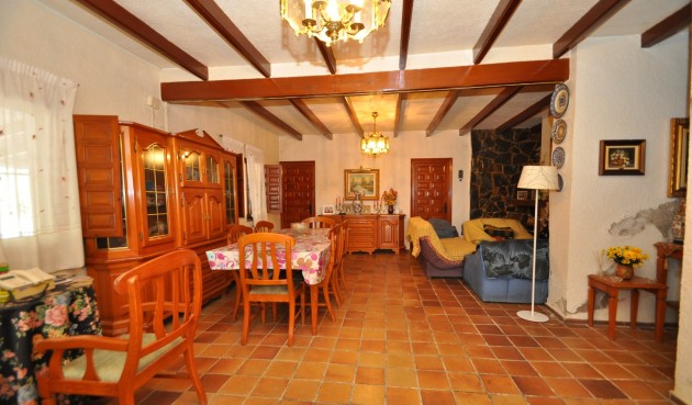 Resale - Villa -
Sax - Inland