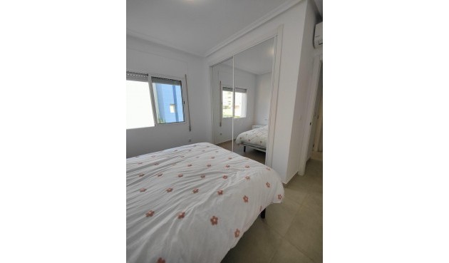 Brukt - Apartment -
Orihuela Costa - Campoamor