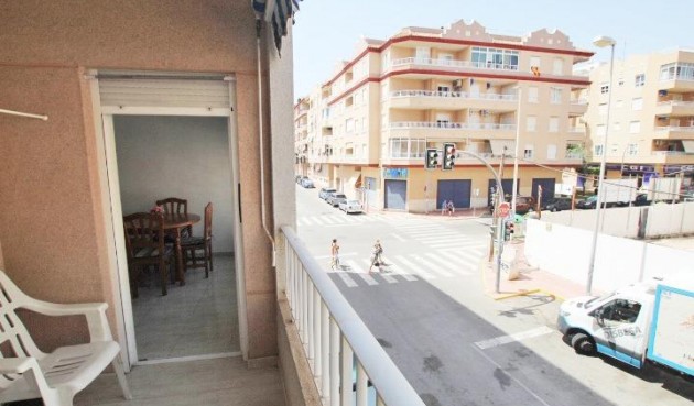 Återförsäljning - Apartment -
Guardamar del Segura - Calle Cartagena