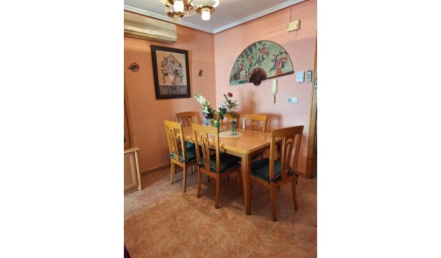 Återförsäljning - Apartment -
Torrevieja - Costa Blanca