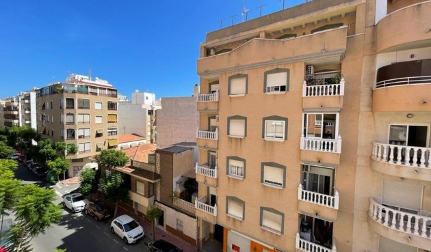 Återförsäljning - Apartment -
Torrevieja - Costa Blanca