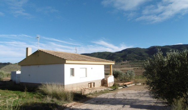 Resale - Villa -
Yecla - Inland