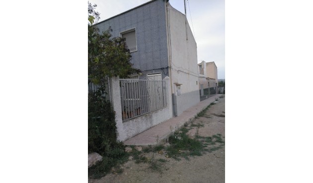 Resale - Villa -
Yecla - Inland