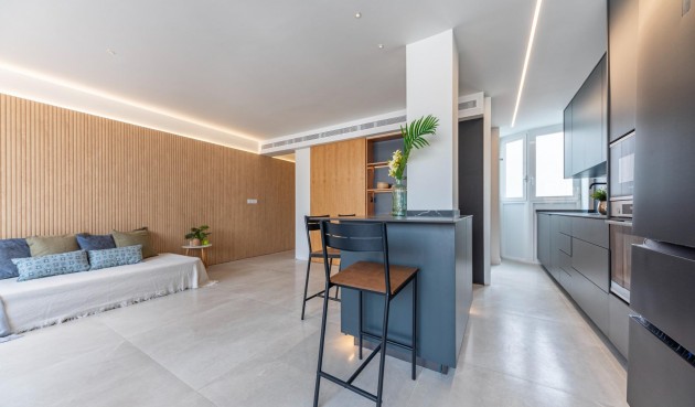 Resale - Penthouse -
Alicante - Ensanche - Diputación